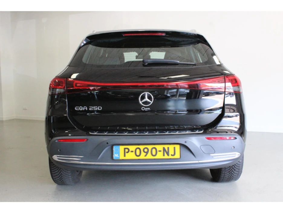 Mercedes-Benz EQA 2022