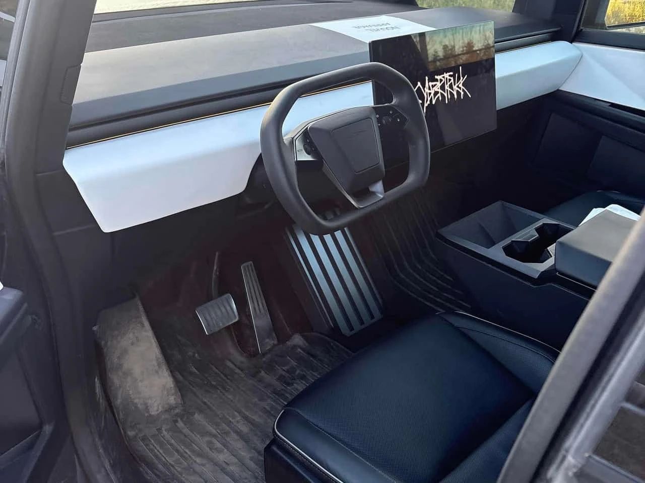 Tesla Cybertruck 2024