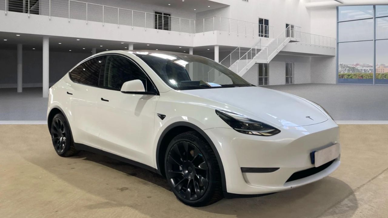 Tesla Model Y 2023