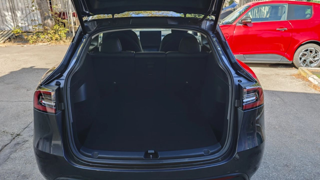 Tesla Model Y 2021