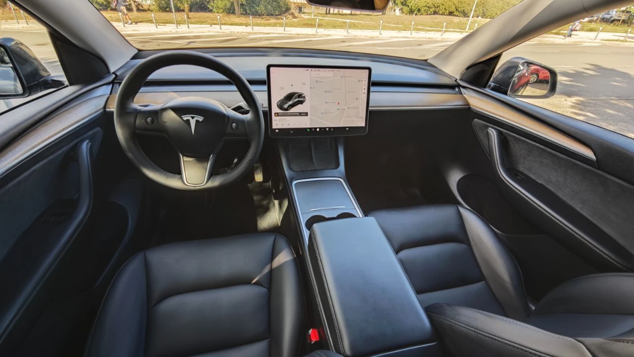 Tesla Model Y 2021