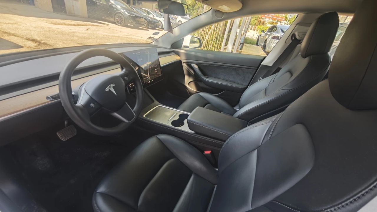 Tesla Model 3 2021