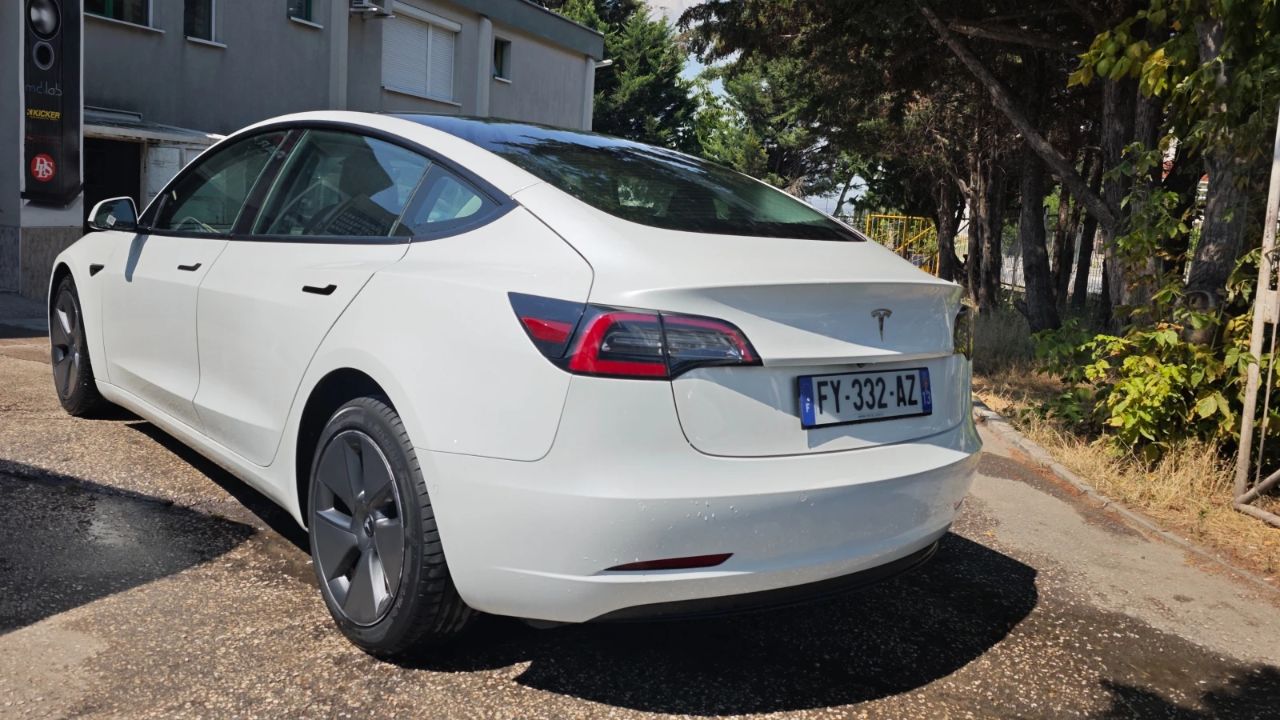 Tesla Model 3 2021