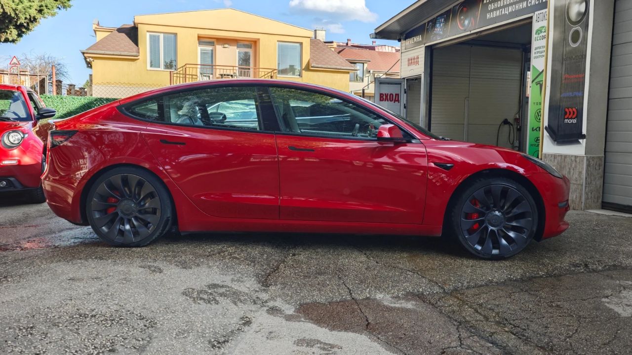 Tesla Model 3 2021