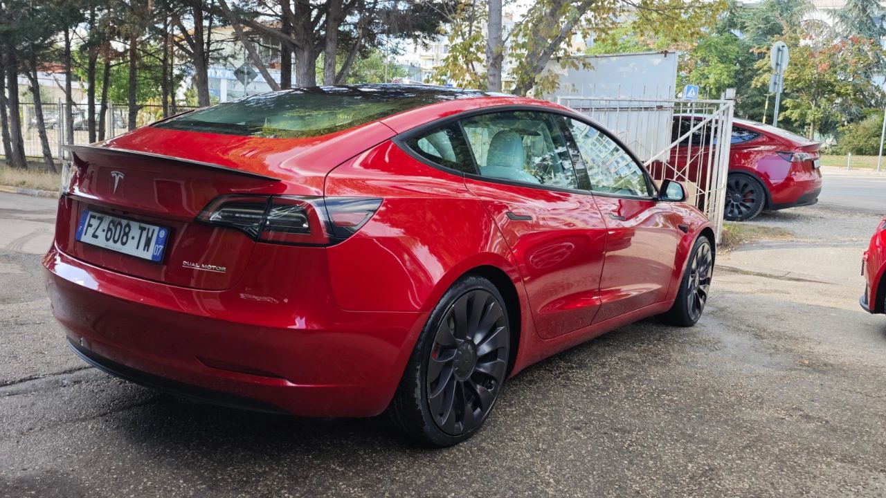 Tesla Model 3 2021
