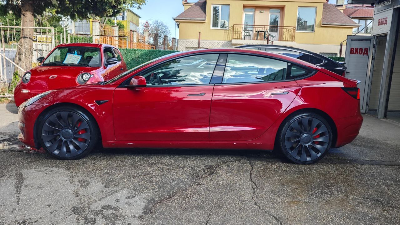 Tesla Model 3 2021