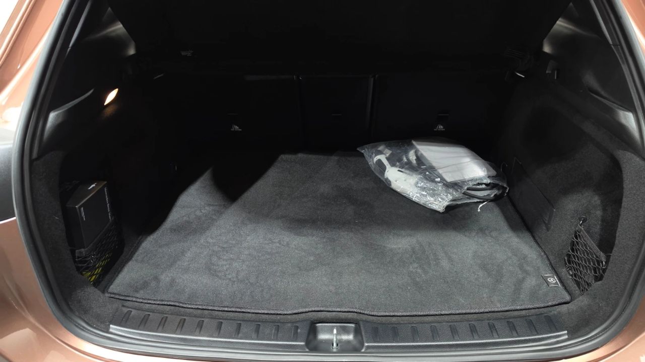 Mercedes-Benz EQA 2022
