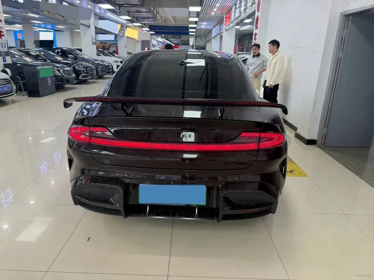Xiaomi SU7 Ultra 2025