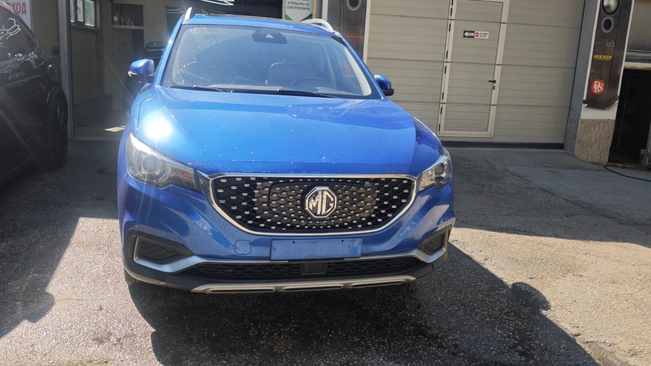 MG ZS EV 2019