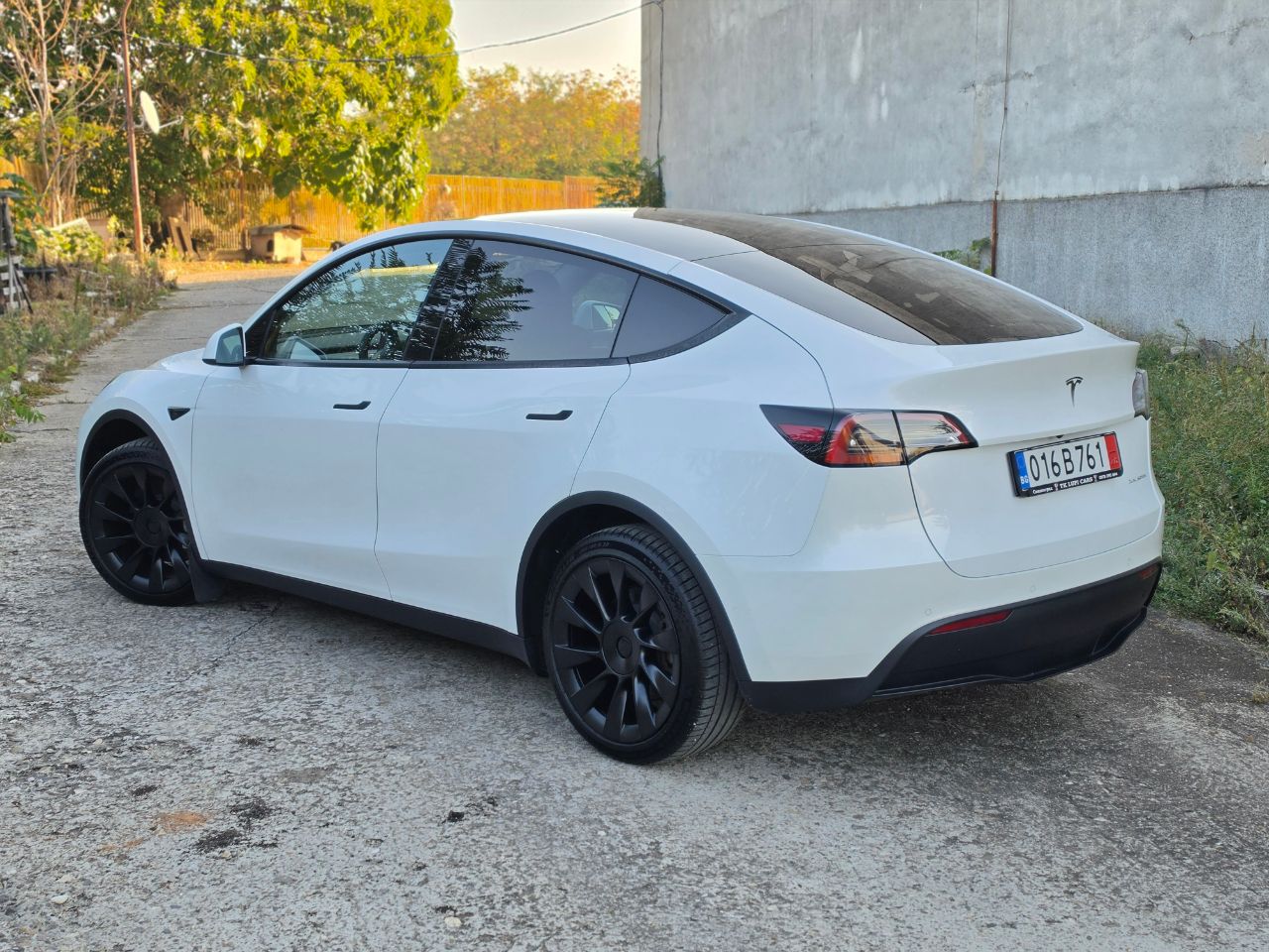 Tesla Model Y 2026