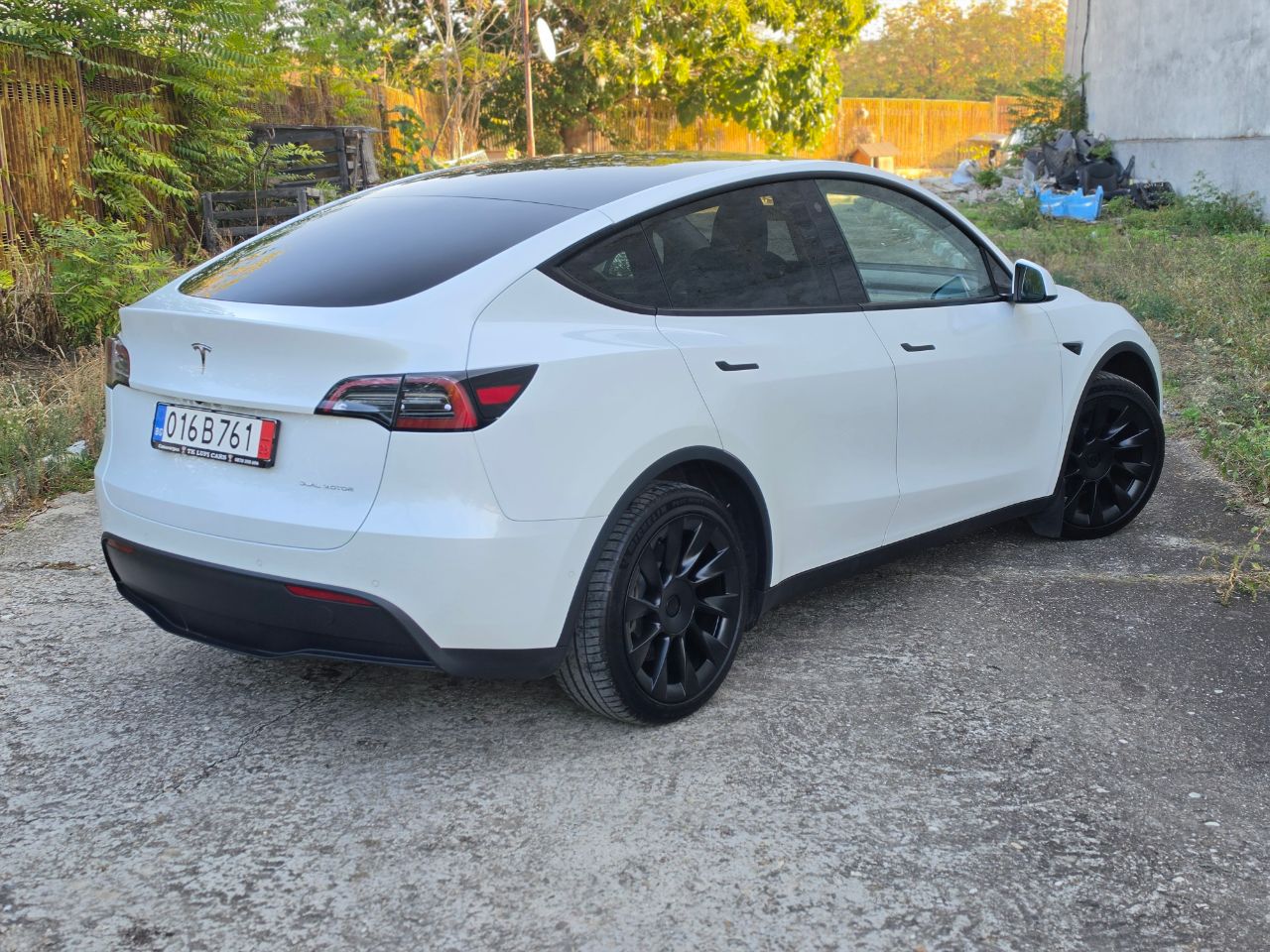 Tesla Model Y 2026
