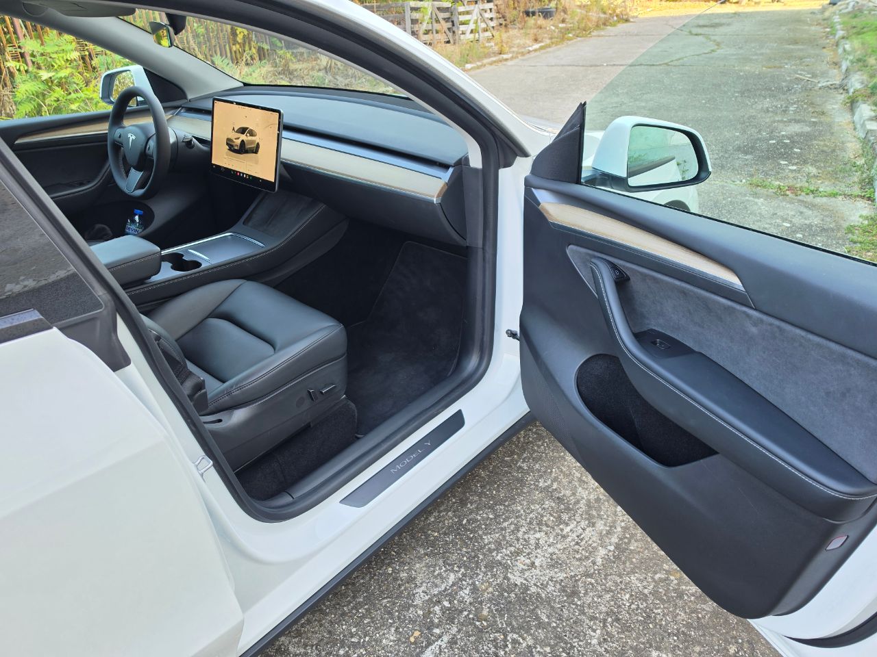 Tesla Model Y 2026